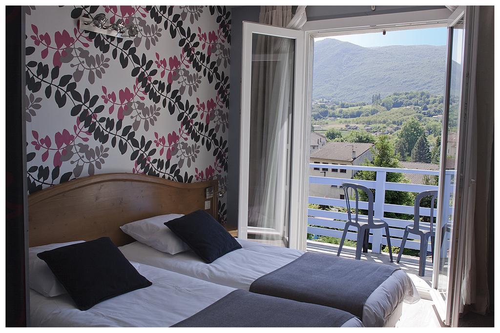 Logis Hotel Restaurant Le Castel Fleuri Saint-Jean-en-Royans Luaran gambar