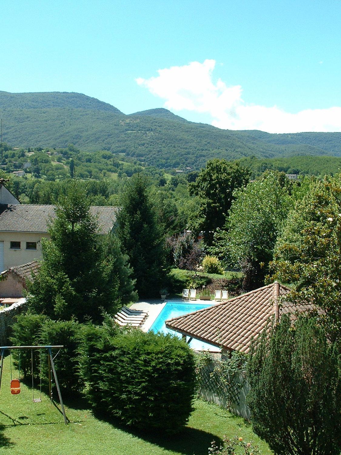 Logis Hotel Restaurant Le Castel Fleuri Saint-Jean-en-Royans Luaran gambar
