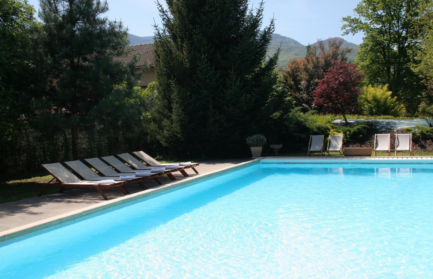 Logis Hotel Restaurant Le Castel Fleuri Saint-Jean-en-Royans Luaran gambar