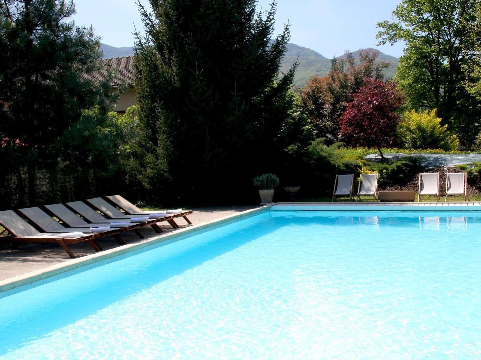 Logis Hotel Restaurant Le Castel Fleuri Saint-Jean-en-Royans Luaran gambar