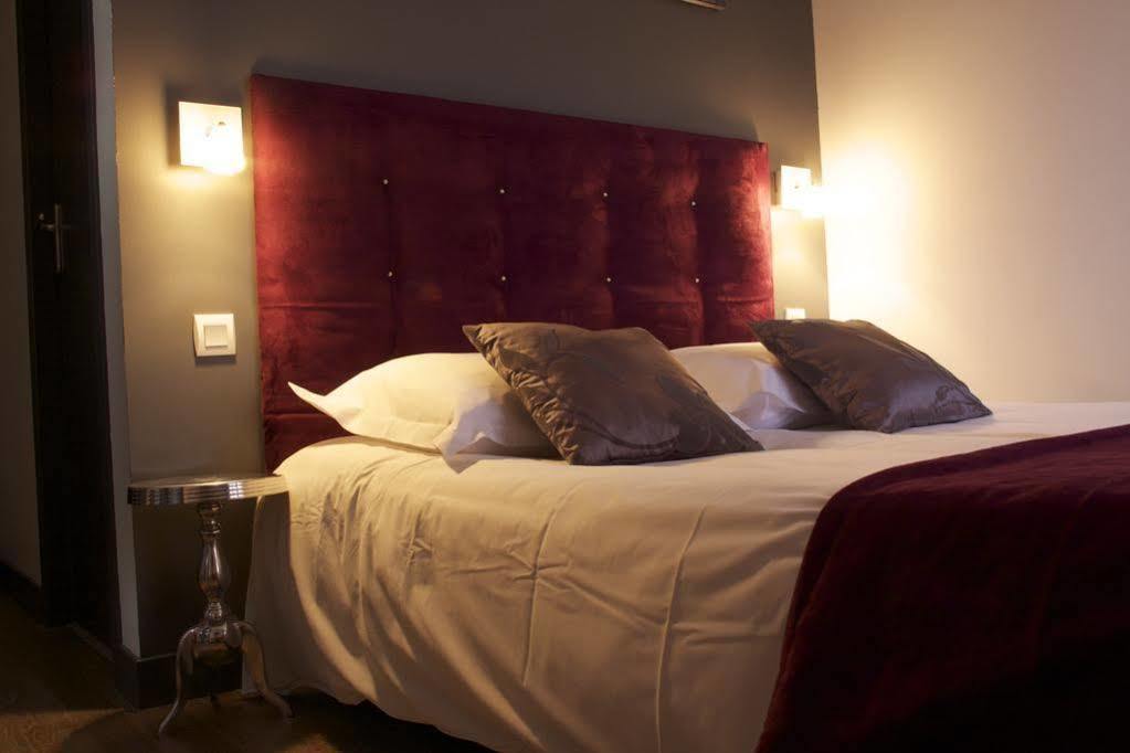 Logis Hotel Restaurant Le Castel Fleuri Saint-Jean-en-Royans Luaran gambar