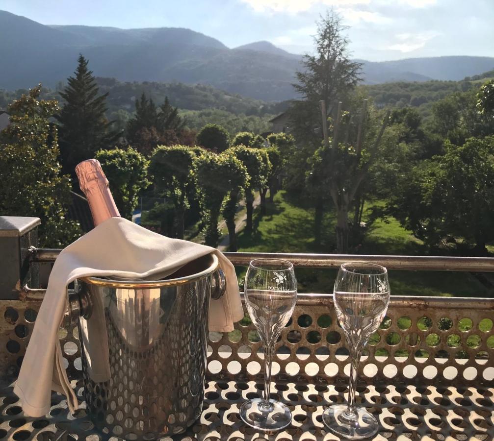 Logis Hotel Restaurant Le Castel Fleuri Saint-Jean-en-Royans Luaran gambar